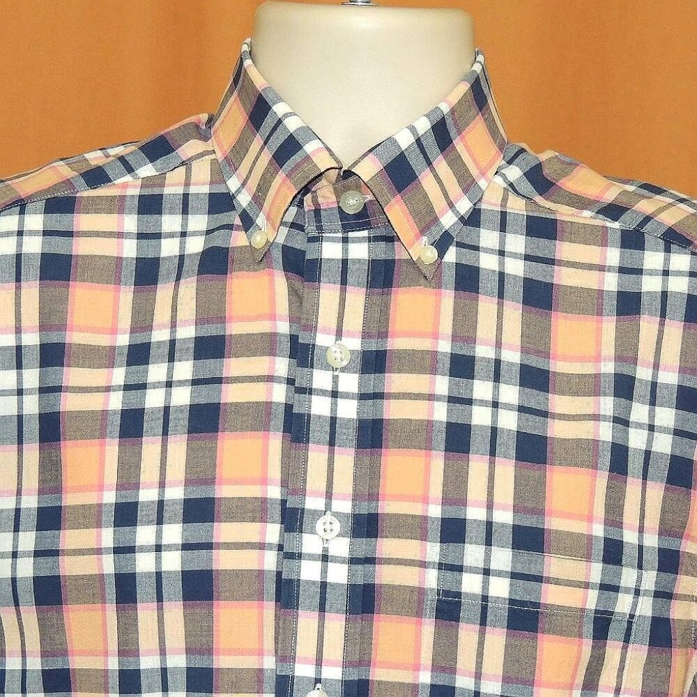 Vineyard Vines Murray Shirt Plaid Short Sleeves Mens Shirt Sz. Small MINT COND.